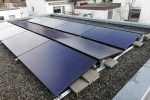 Solar Installation auf dem Dach